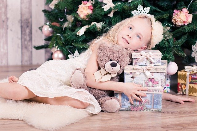 Cadeau fillette : 3 idées pour les petites coquettes