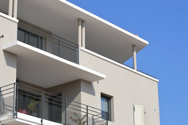 Garde-corps en aluminium ou garde-corps en acier : Que choisir ?